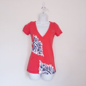 Hollister Women's V-neck Graphic T-shirt Red Small  Short Sleeve Top